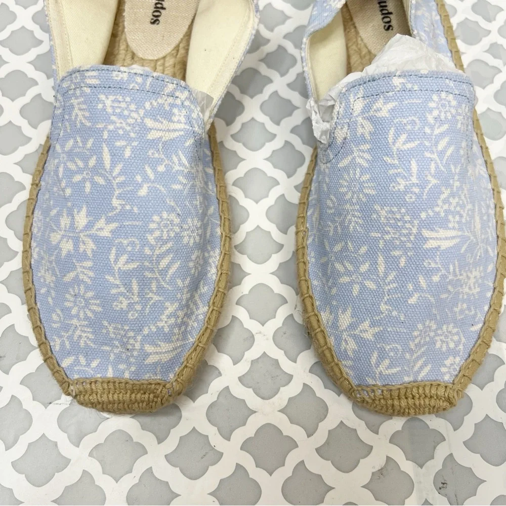 NWOB Soludos Blue Bonnet Slip On Espadrille Loafers in Blue